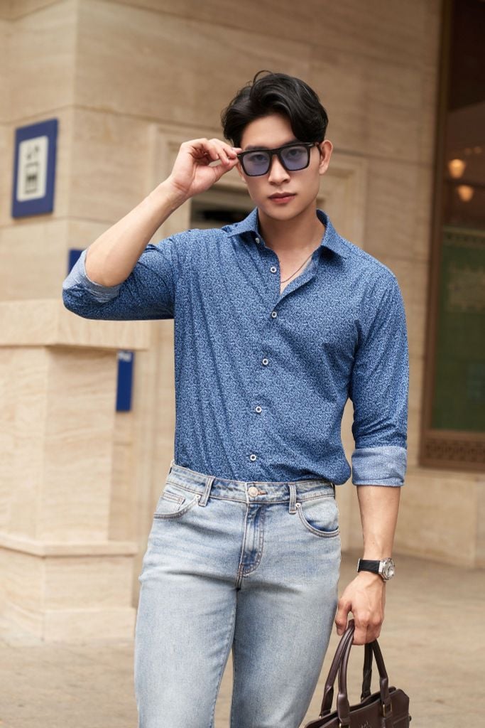 Áo Sơ Mi In Họa Tiết Tay Dài 2301036