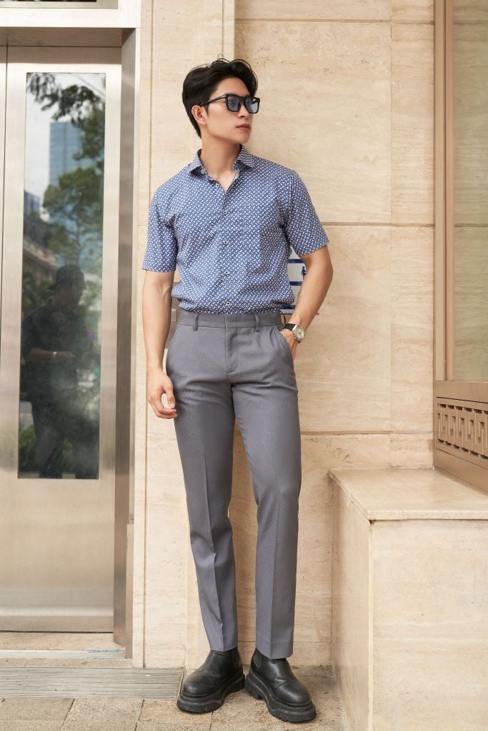 Áo Sơ Mi In Họa Tiết Tay Ngắn 2302011
