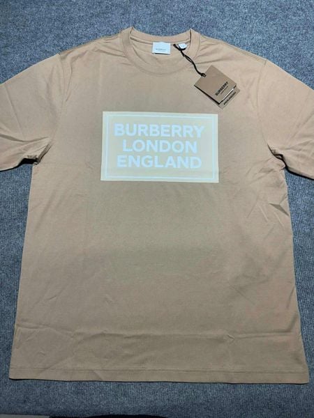 BURBERRY LONDON ENGLAND T-SHIRT