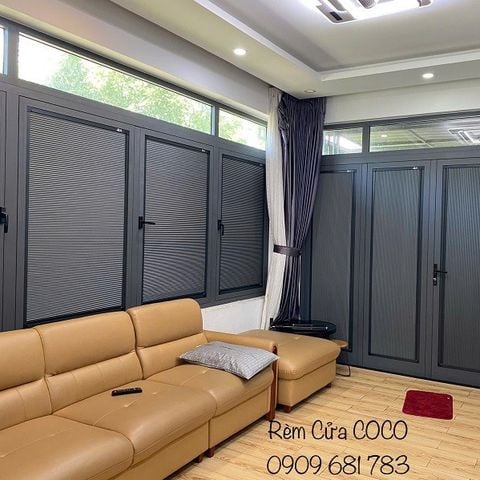  Rèm Tổ Ong Trong Kính - Màu Xám Đậm 