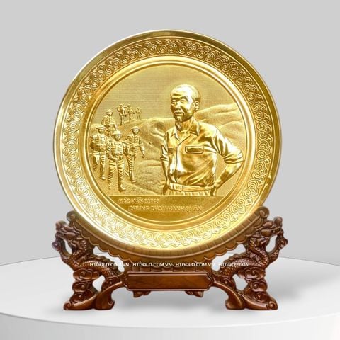 TRANH ĐĨA ĐỒNG MẠ VÀNG 24k - BÁC VẪN CÙNG CHÚNG CHÁU HÀNH QUÂN (Đk 19cm)