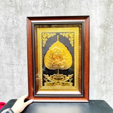TRANH LÁ BỒ ĐỀ  CHỮ BÌNH AN, DÁT VÀNG (40cm x 55cm)