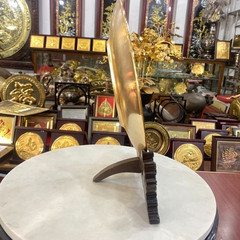 TRANH ĐĨA ĐỒNG CHỮ TRI ÂN MẠ VÀNG 24K (Đk 25cm / Cao 30cm)