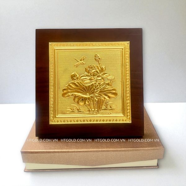 TRANH BIỂU TRƯNG HOA SEN BẰNG ĐỒNG DÁT VÀNG (20cm * 20cm)