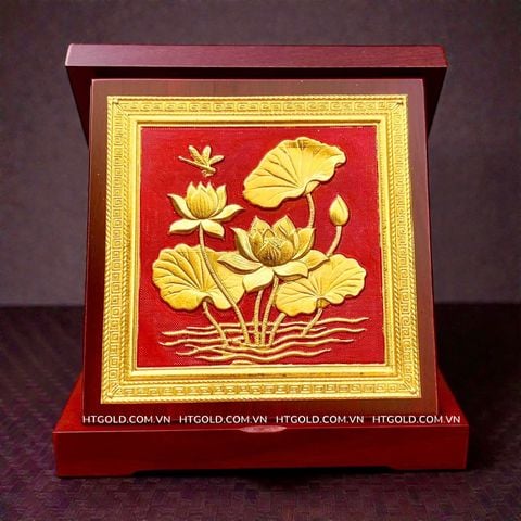 QUÀ TẶNG TRANH ĐỒNG HOA SEN, DÁT VÀNG (Kích thước 18cm)