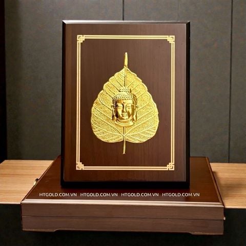LÁ BỒ ĐỀ CHÂN DUNG ĐỨC PHẬT, DÁT VÀNG (17cm*22cm)