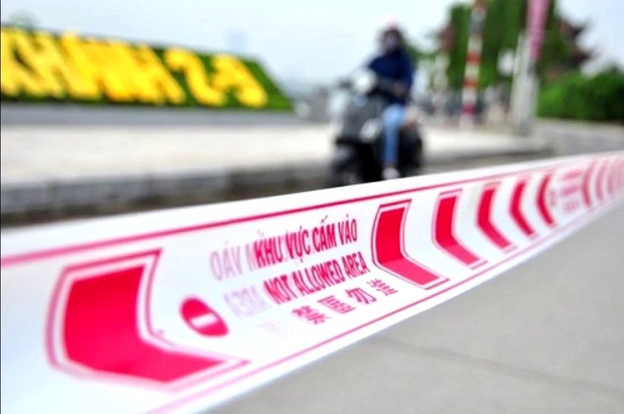  DÂY CẢNH BÁO AN TOÀN TRẮNG ĐỎ - CUỘN 100M 