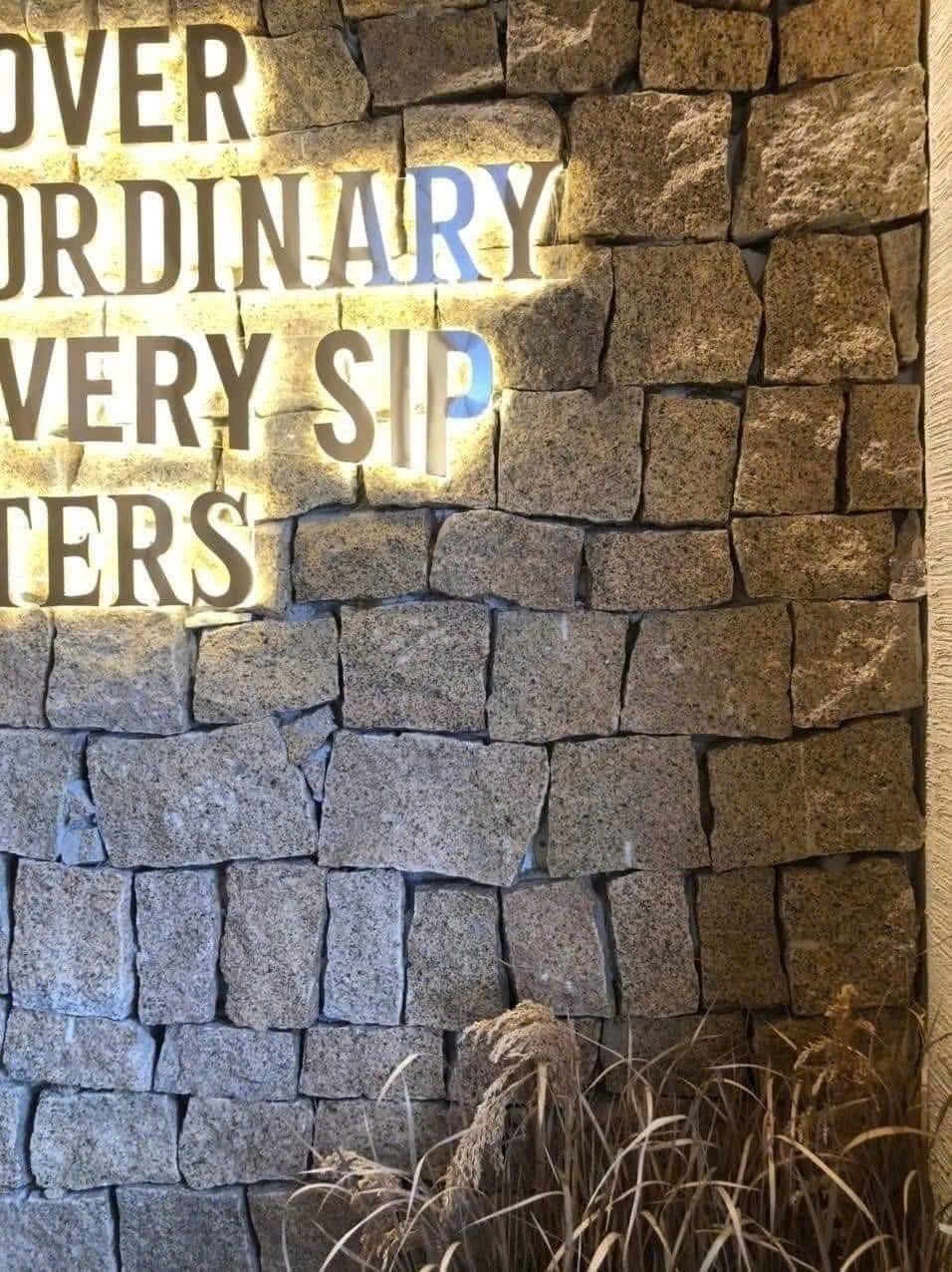  ĐÁ RỐI VÀNG BÌNH ĐỊNH - ĐÁ RỐI VÀNG TRANG TRÍ GIÁ RẺ 