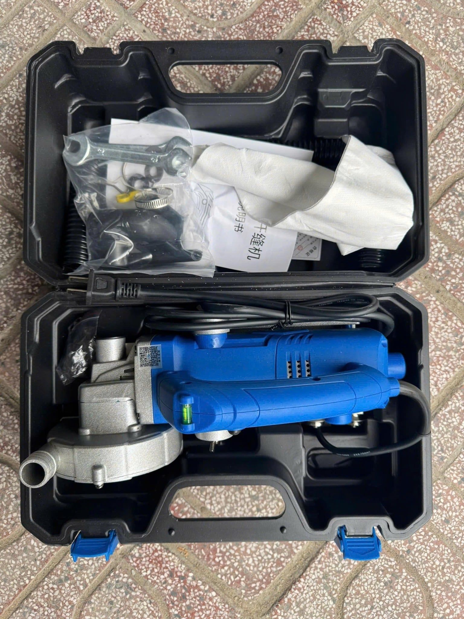  MÁY CẮT RON GẠCH ( CÔNG SUẤT 1200W, BẢO HÀNH 3 THÁNG, CÓ TÚI THU BỤI ) 