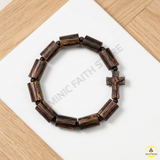  Chuỗi Mân Côi Trầm Hương Sánh Chìm Hạt Trụ – Sự Kết Hợp Hoàn Hảo Của Nghệ Thuật Và Đức Tin 