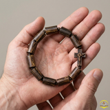  Chuỗi Mân Côi Trầm Hương Sánh Chìm Hạt Trụ – Sự Kết Hợp Hoàn Hảo Của Nghệ Thuật Và Đức Tin 