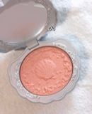 Phấn Má Hồng Flower Knows Shell Jewel Collection Silk Satin Blush 5G