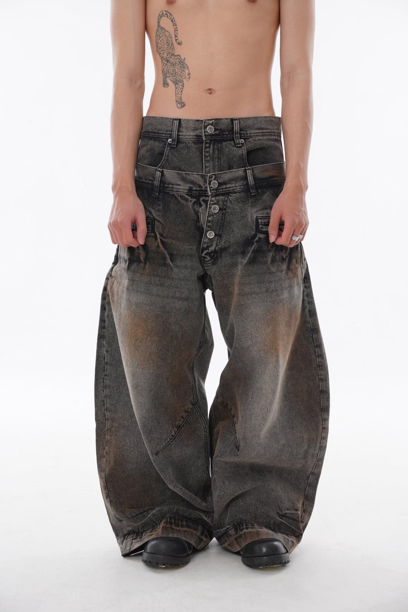 Double Waist Washed Jeans - Brown