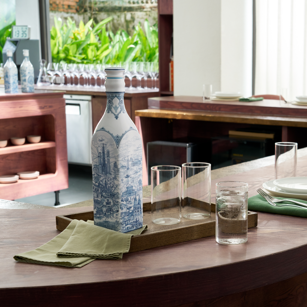 Chai sứ dưỡng sinh vuông 1.0 L + nắp (K1) - Dưỡng Sinh - Nam Quốc - Sài Gòn (TV)