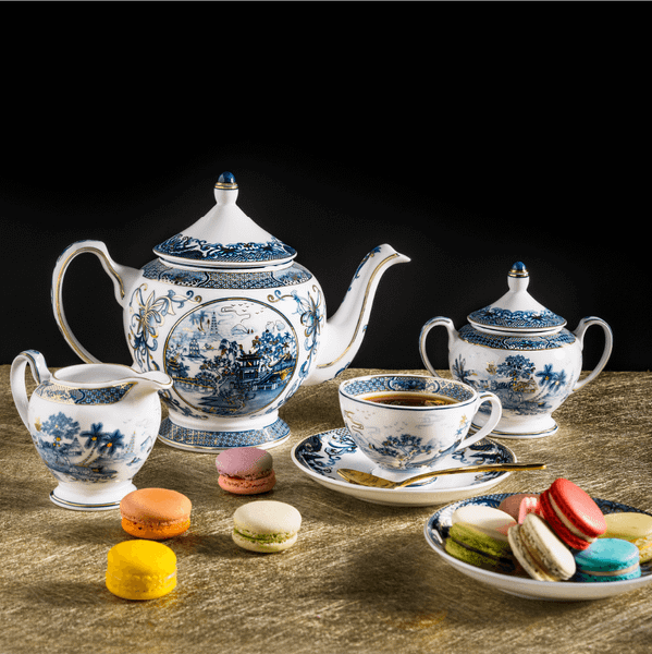 Bộ trà Hoàng Cung Hồn Việt Vàng