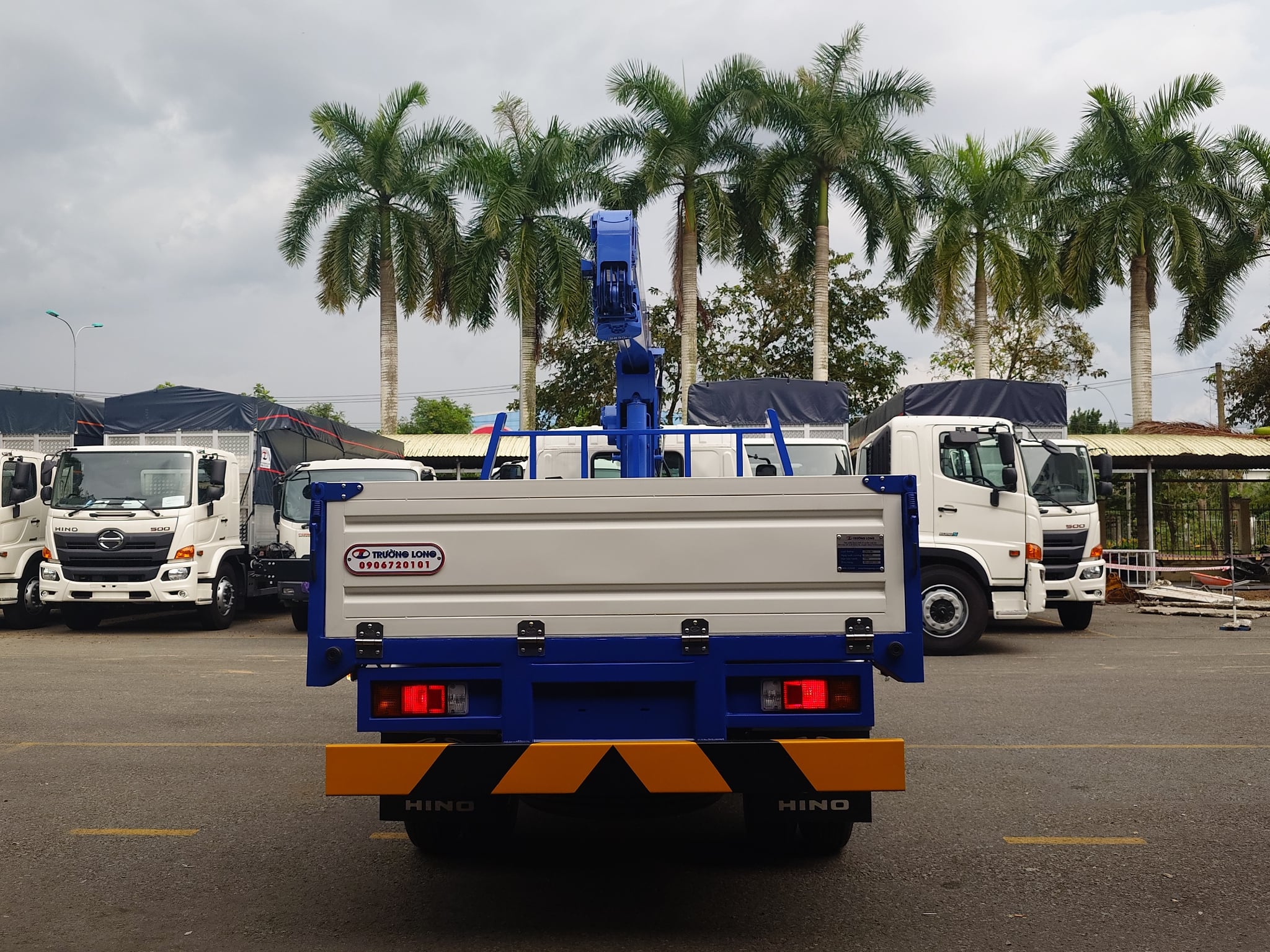 Xe tải cẩu Hino XZU650L Euro 5 2 tấn 5 - Cần cẩu Tadano TM-ZE263MH