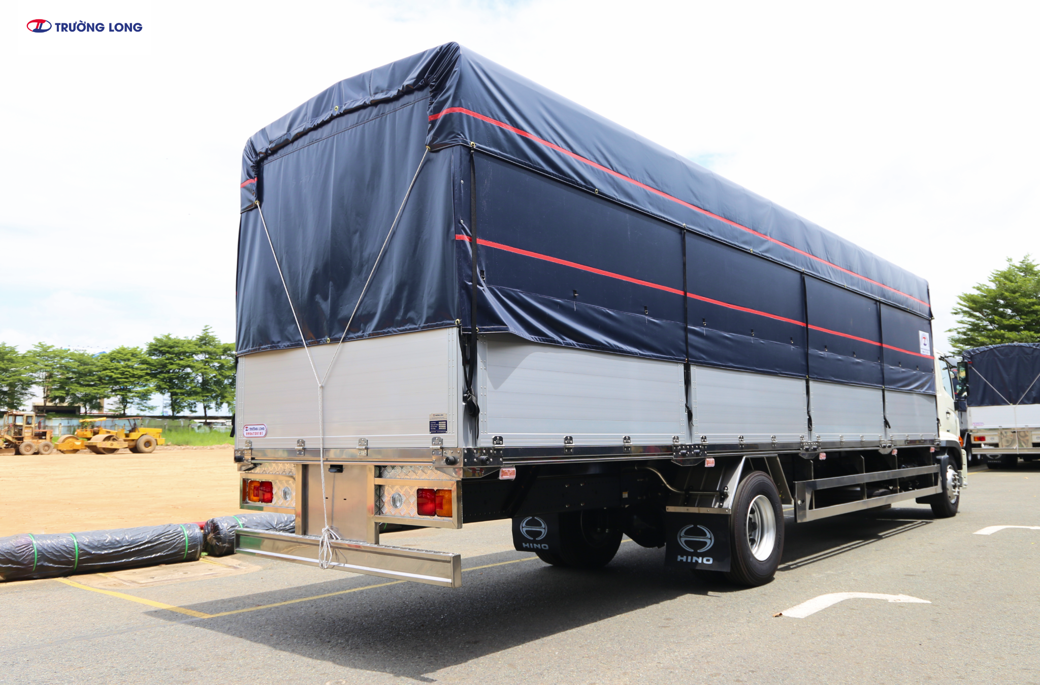 HINO FG8JT8A-PGX Euro 5 - Xe mui bạt 7 tấn 9 thùng dài 9m2