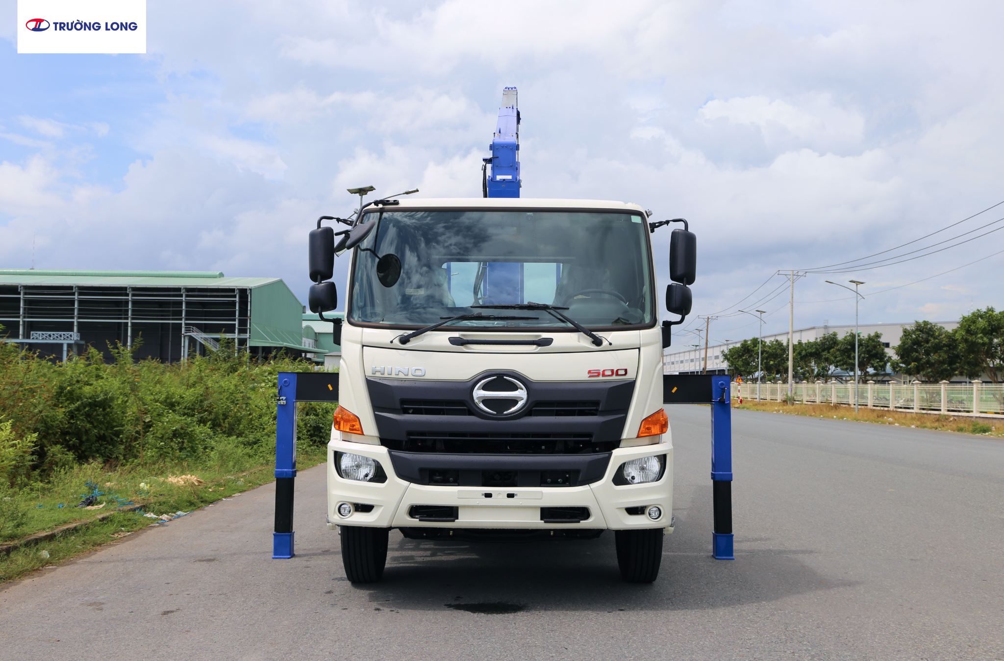 Xe tải cẩu HINO FL8JT8A-XHV E5 - Xe thùng lửng 13 tấn 3 cẩu TM-ZE554MH