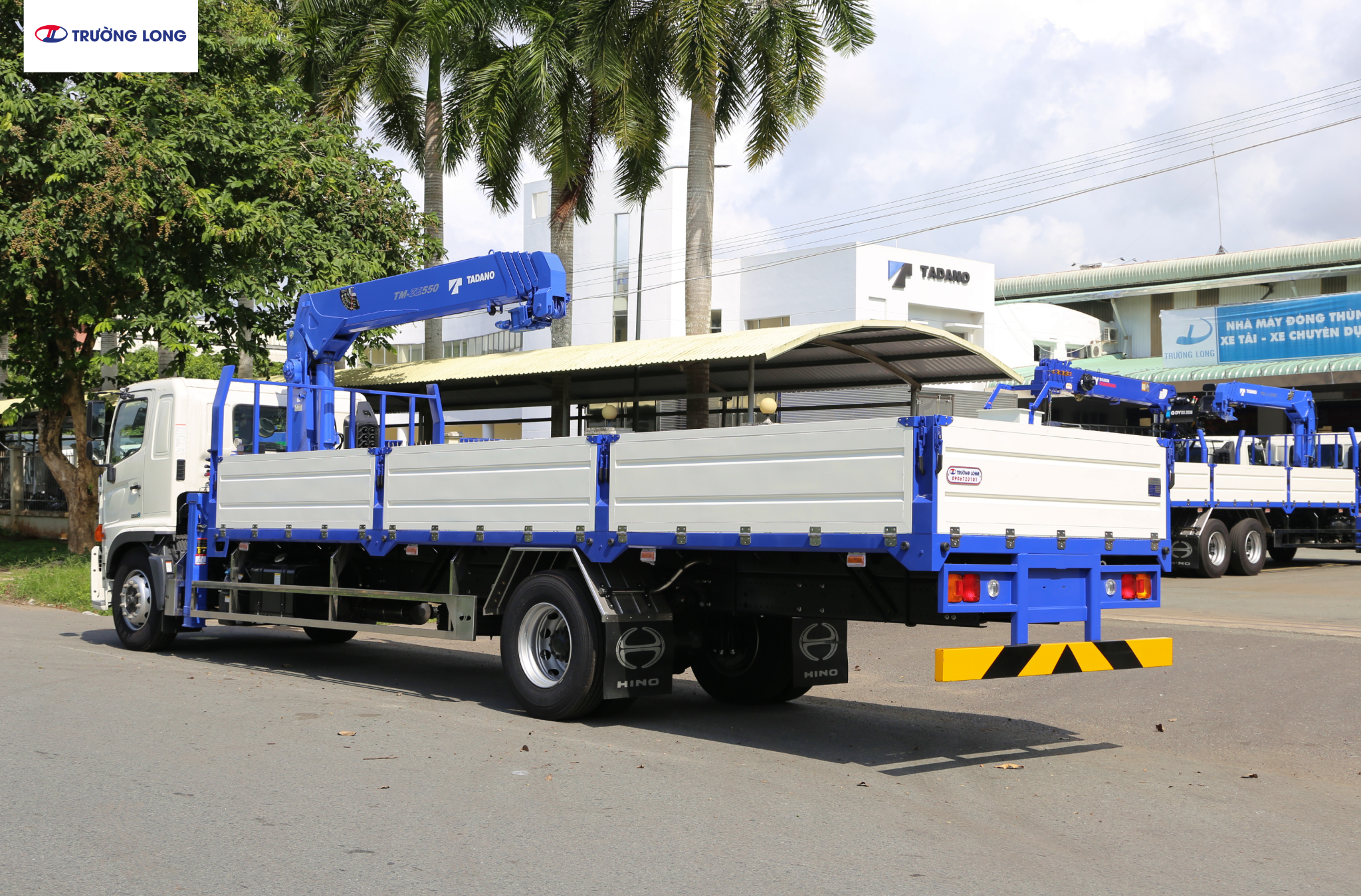 Xe tải cẩu HINO FG8JP8A-PGV E5 - Xe thùng lửng 7 tấn 1 cẩu TM-ZE555MH