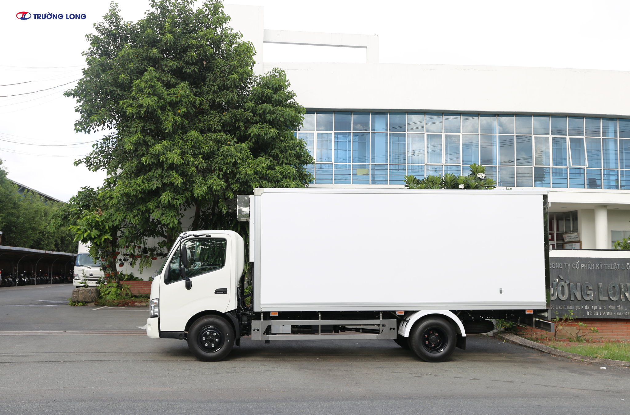 HINO XZU 720 EURO 5 - Xe đông lạnh Topre 3 tấn 41