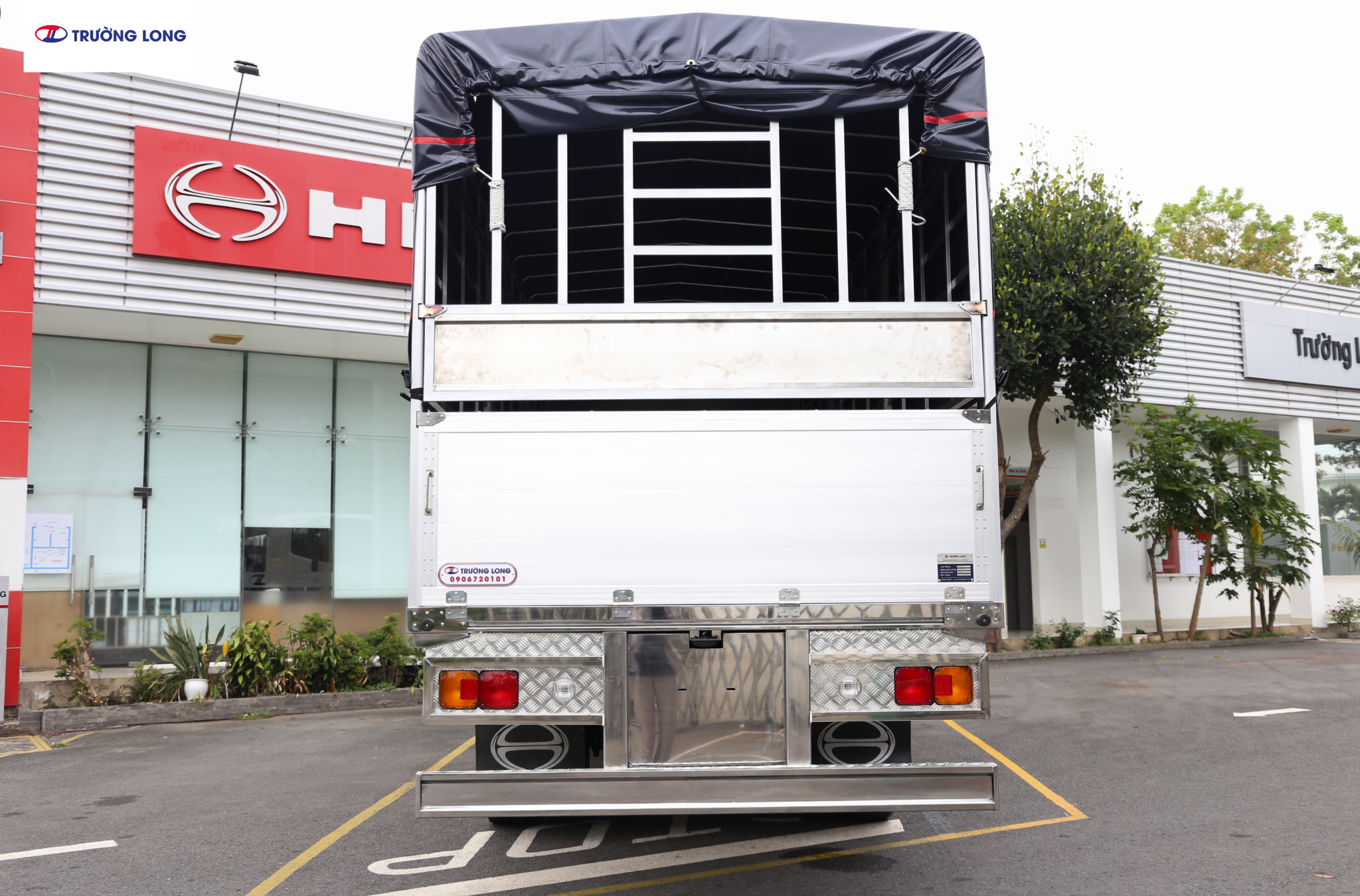 HINO FG PGV - Xe mui bạt 7 tấn 8 thùng dài 7m3