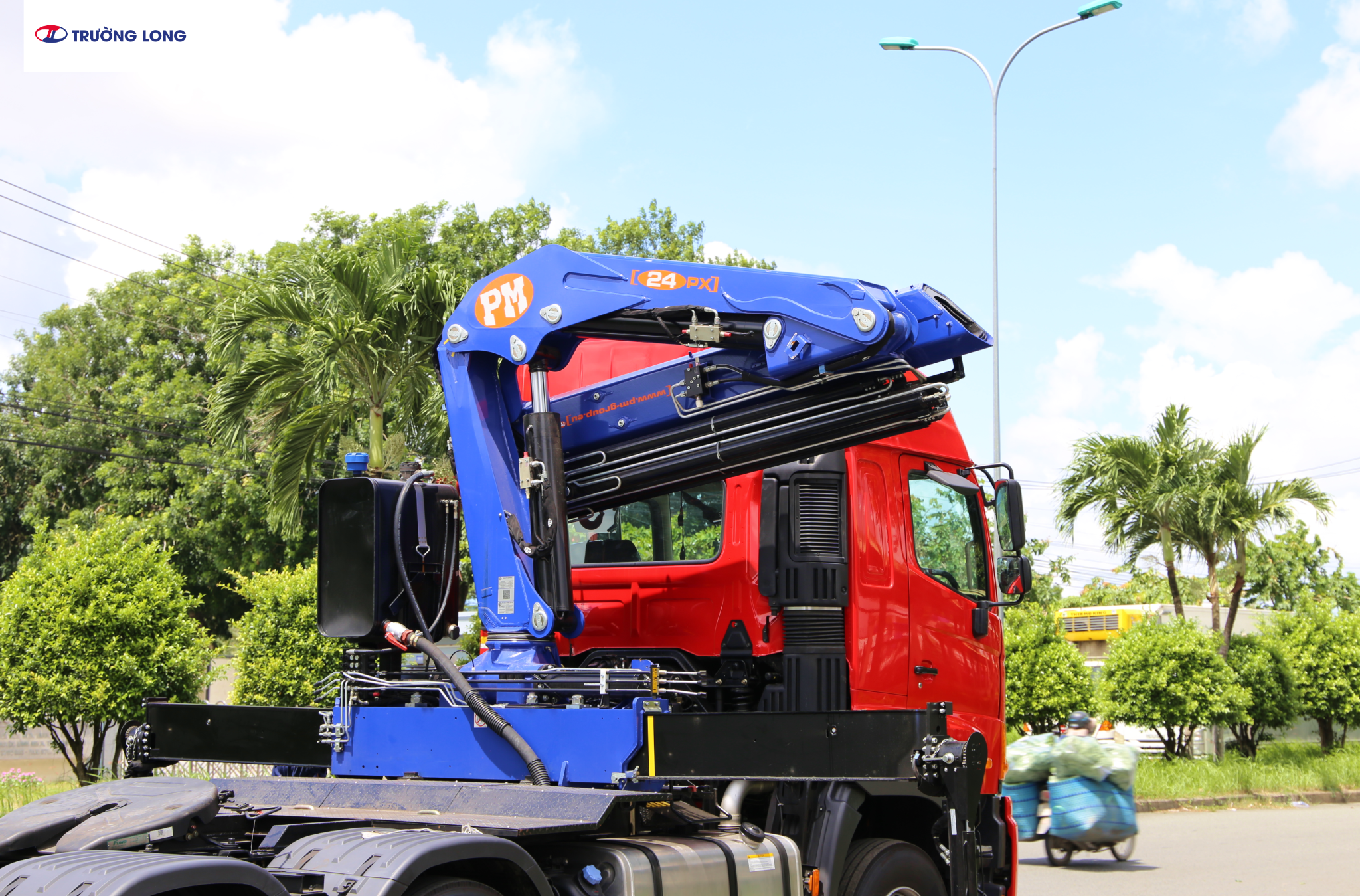 HINO SS2P EURO 5 - Xe tải cẩu gập PM