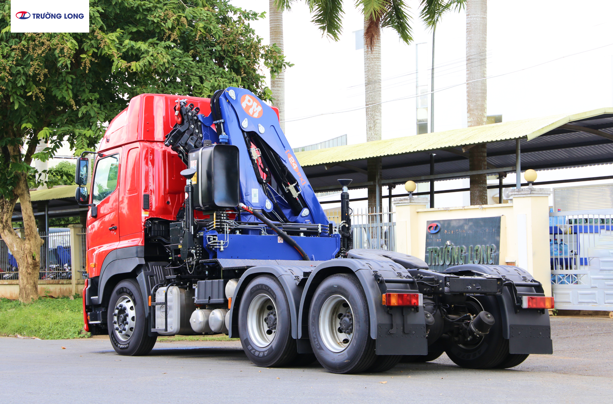 HINO SS2P EURO 5 - Xe tải cẩu gập PM