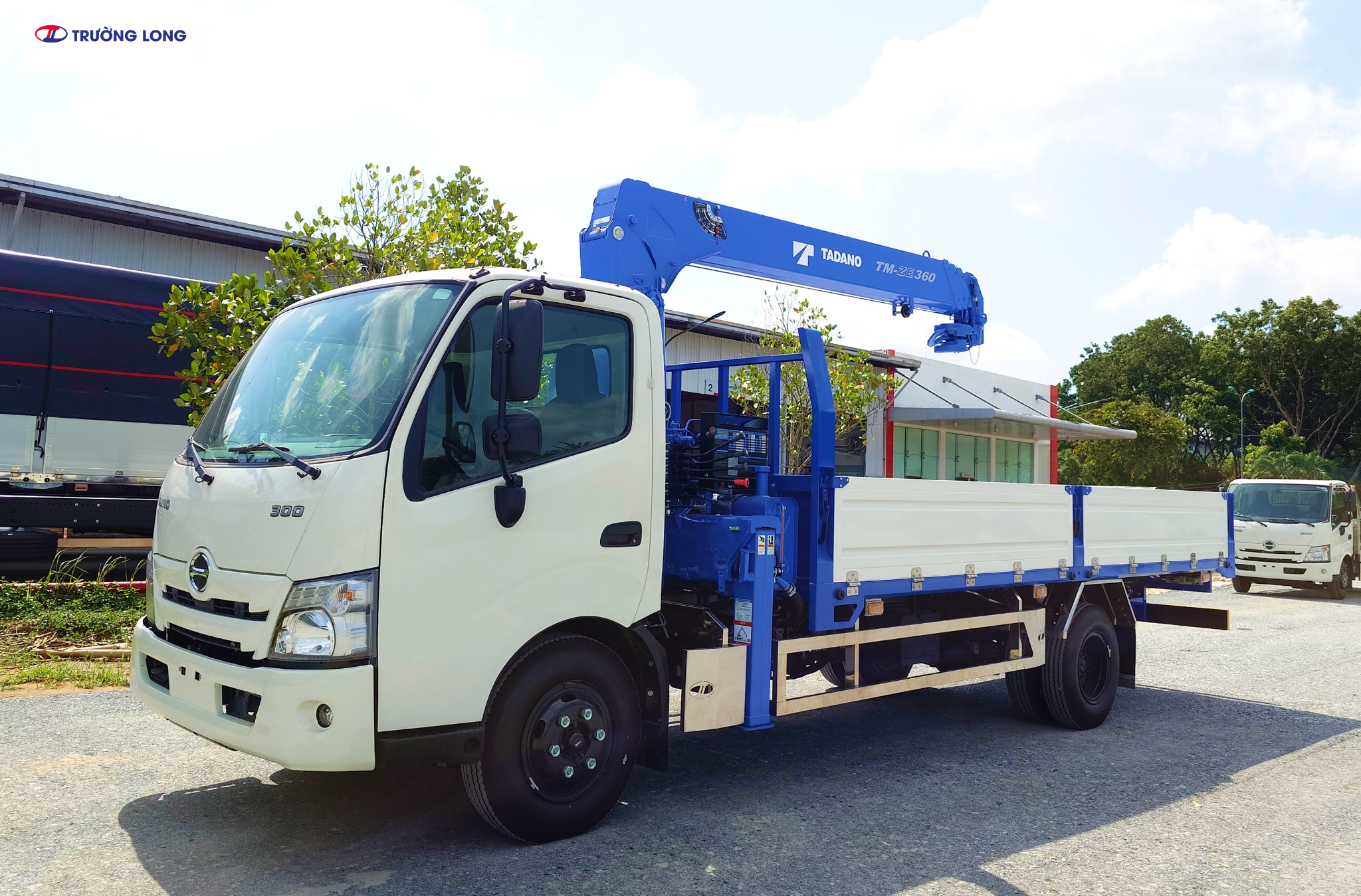 Xe tải cẩu Hino XZU730L Euro 5 3,5 tấn - Cần cẩu Tadano TM-ZE364MH