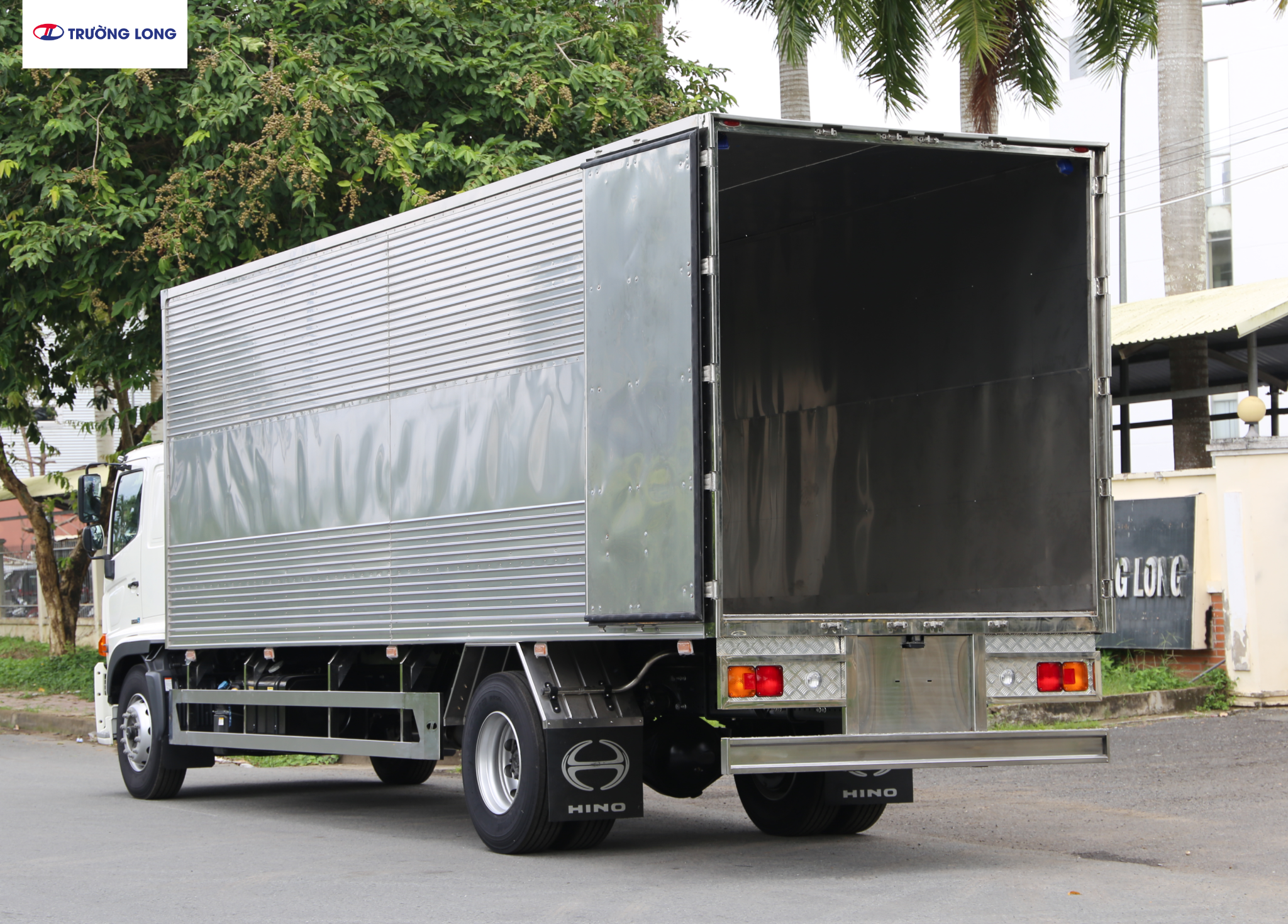 HINO FG8JT8A-PGX EURO 5 - Xe thùng kín 7 tấn 7