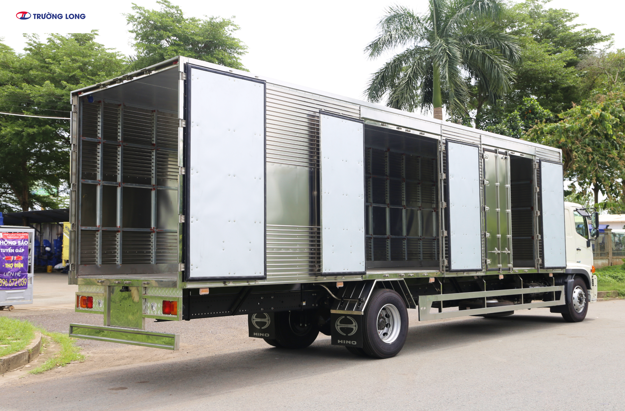HINO FG8JT8A-PGX EURO 5 - Xe thùng kín 6 tấn 8