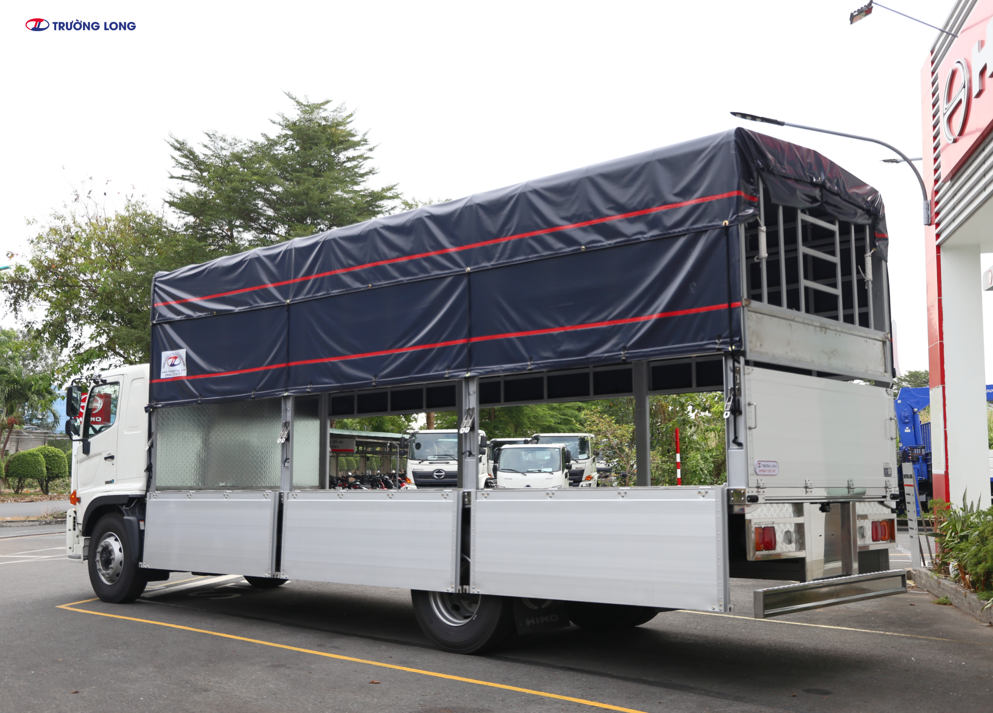 HINO FG PGV - Xe mui bạt 7 tấn 8 thùng dài 7m3