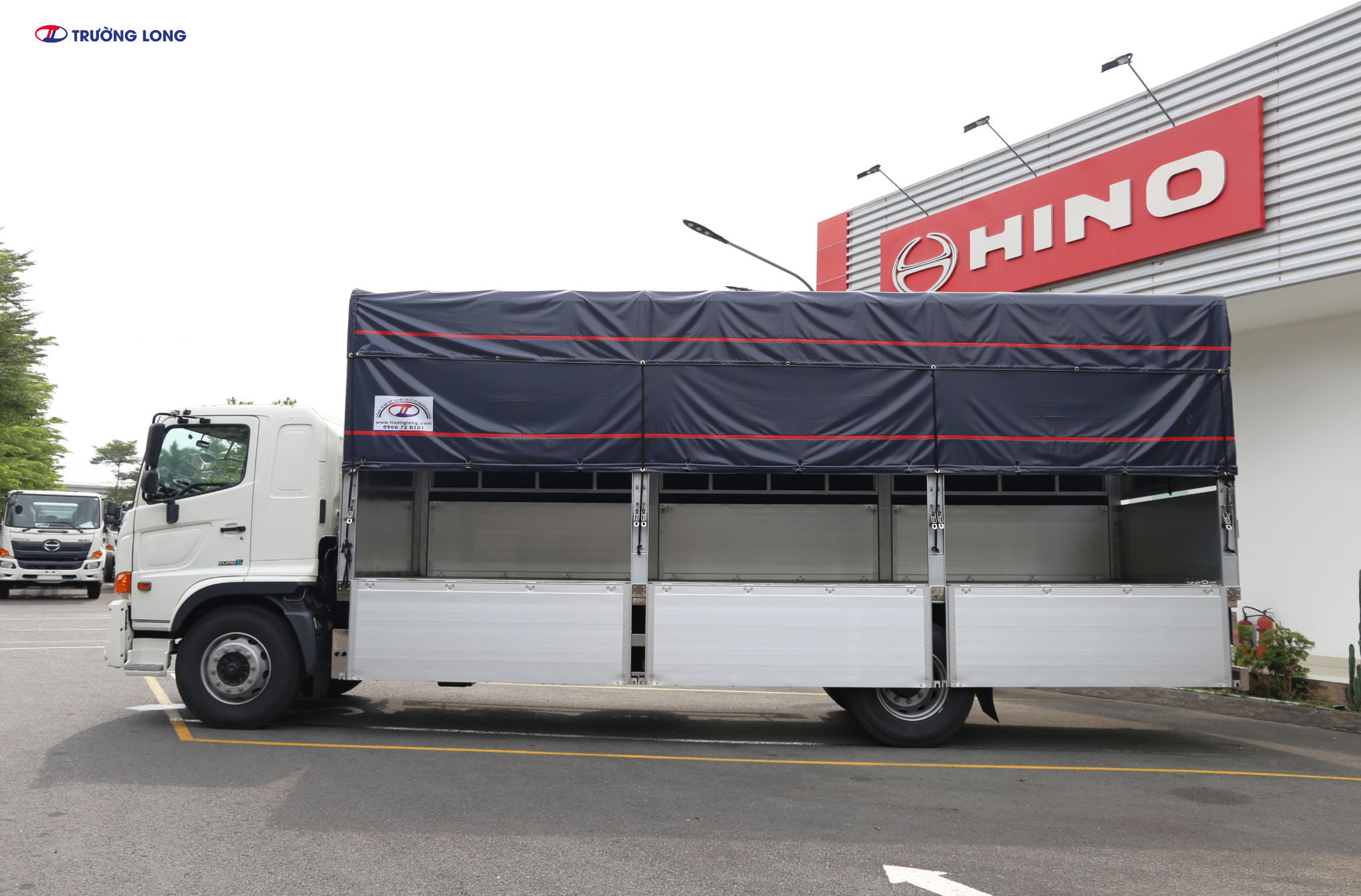 HINO FG PGV - Xe mui bạt 7 tấn 8 thùng dài 7m3