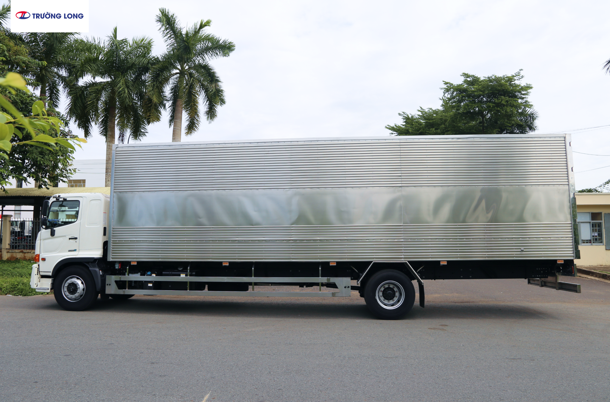 HINO FG8JT8A-PGX EURO 5 - Xe thùng kín 6 tấn 5