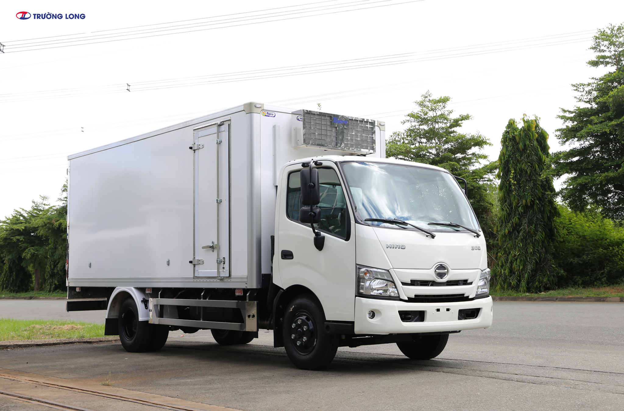 HINO XZU 720 EURO 5 - Xe đông lạnh Topre 3 tấn 41