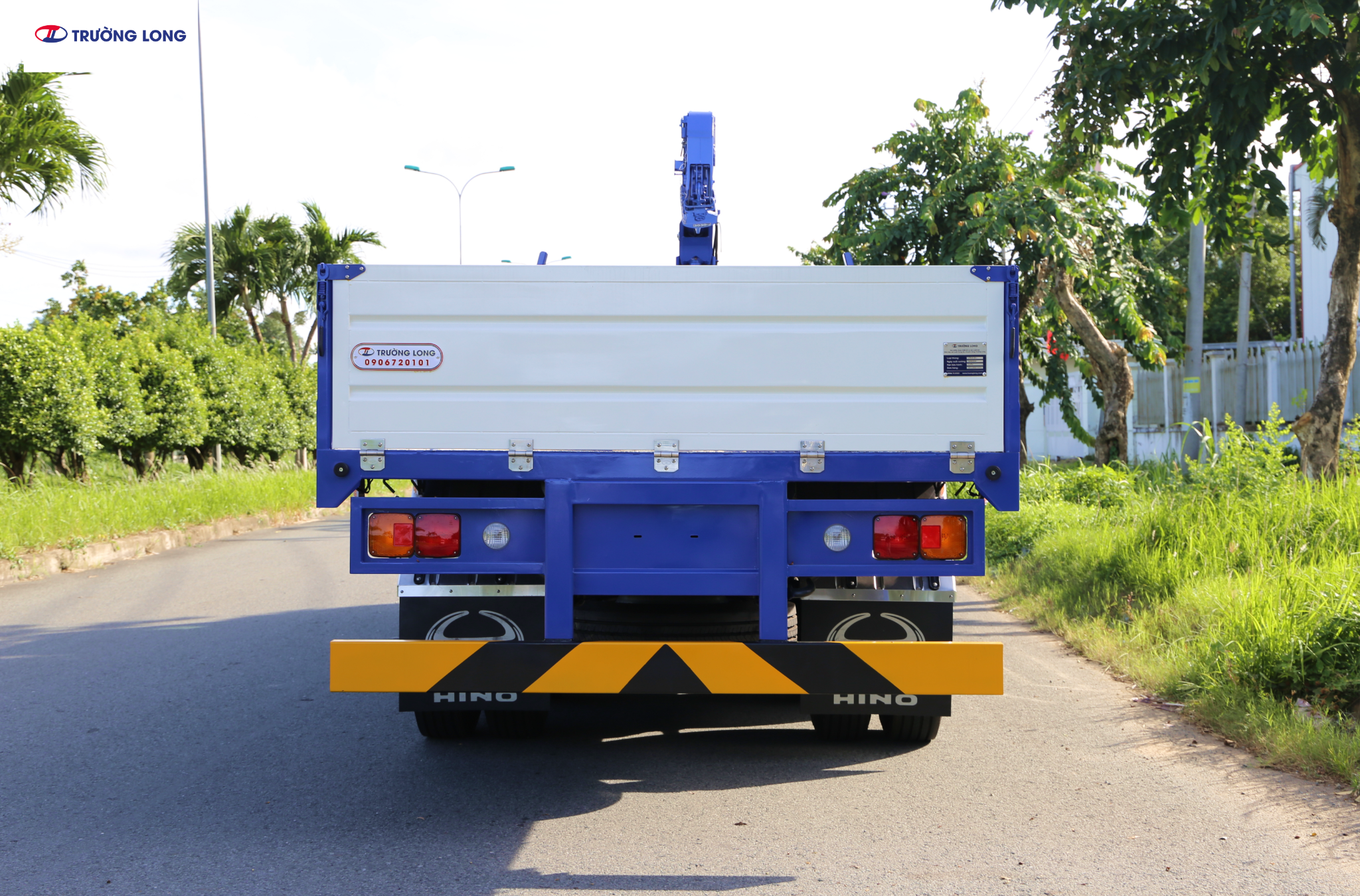 Xe tải cẩu HINO FL8JT8A E5 - Xe thùng lửng 13 tấn 8 cẩu TM-ZE364MH