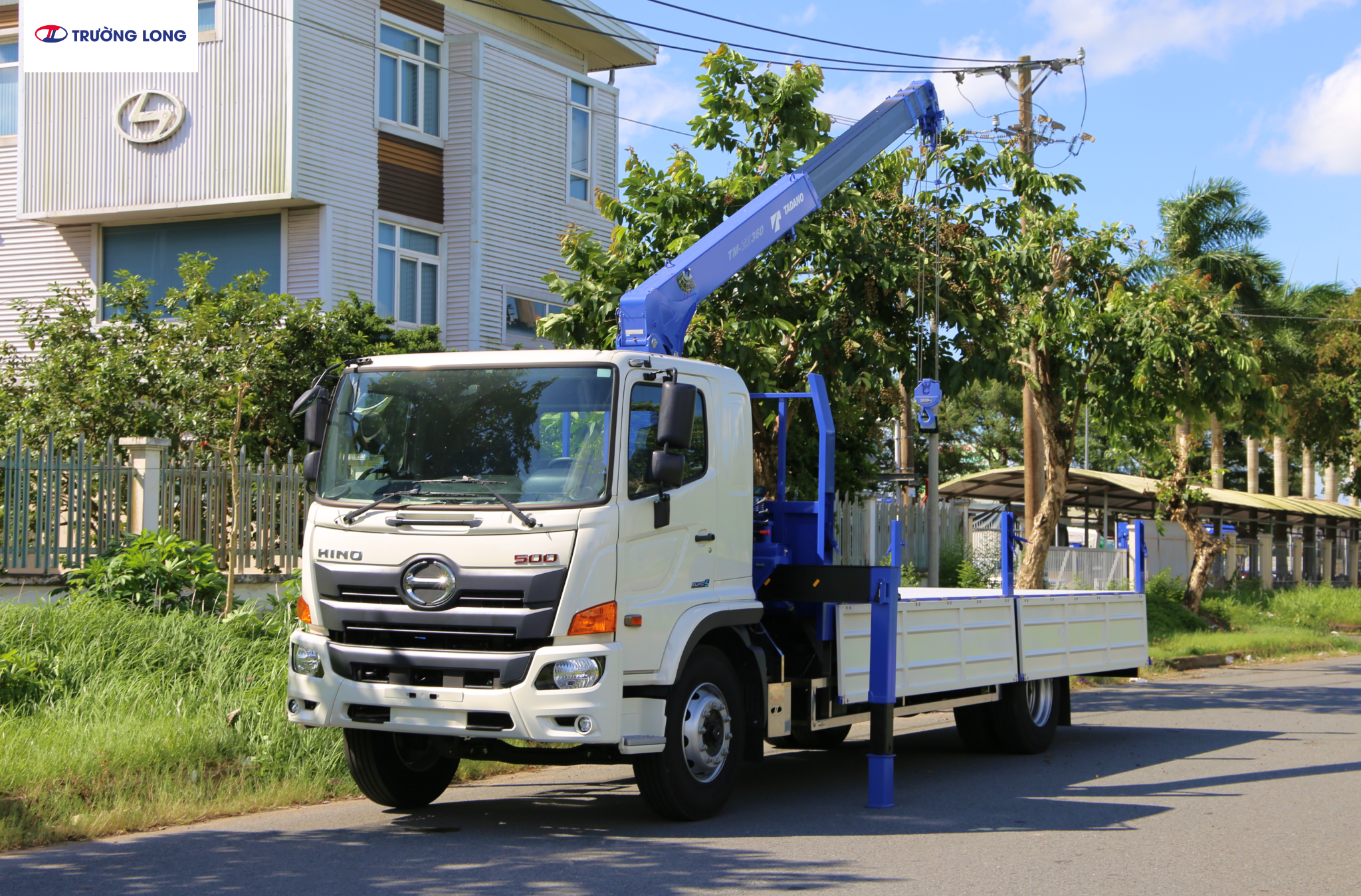 Xe tải cẩu HINO FG8JP8A-PGV E5 - Xe thùng lửng 7 tấn 1 cẩu TM-ZE364MH
