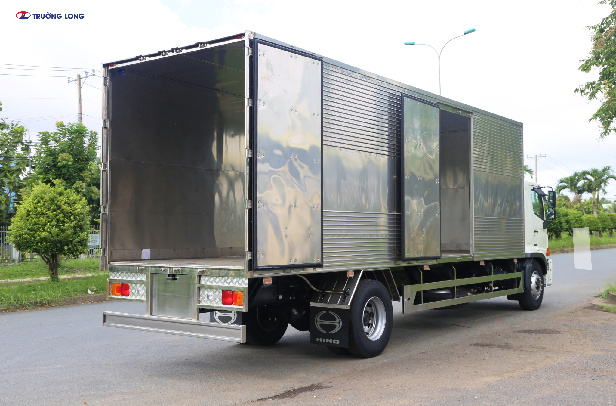 HINO FG8JT8A-PGX EURO 5 - Xe thùng kín 7 tấn 7