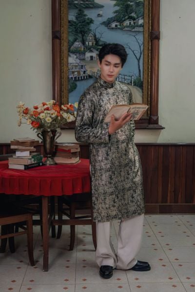  Áo dài Hữu Luân 