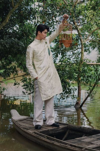  Áo dài Hữu Đức 