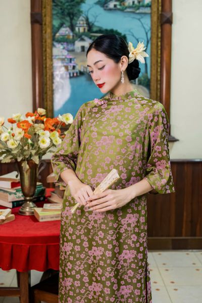  Áo dài Thái Ngân 