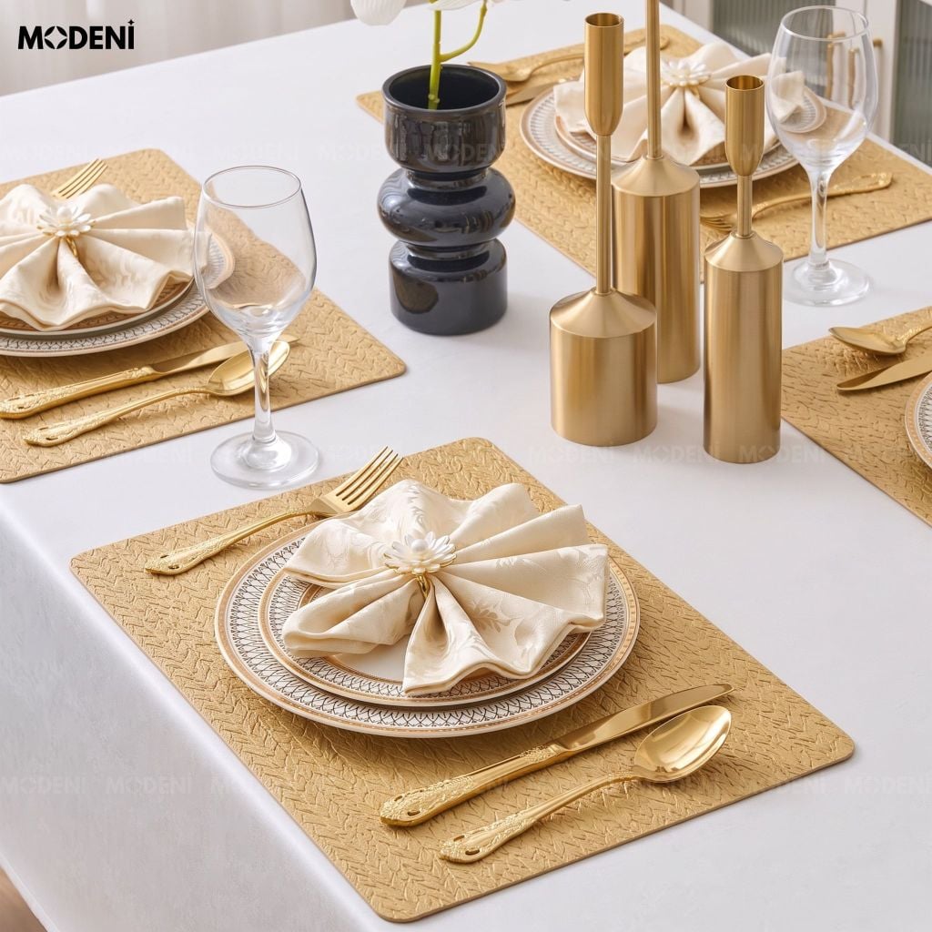 Tấm Lót Bàn Ăn Tassilo Placemat PVC Giả Da Cao Cấp Màu Vàng Họa Tiết Dệt Xương Cá Chống Thấm Nước Cho Bàn Tiệc Sang Trọng