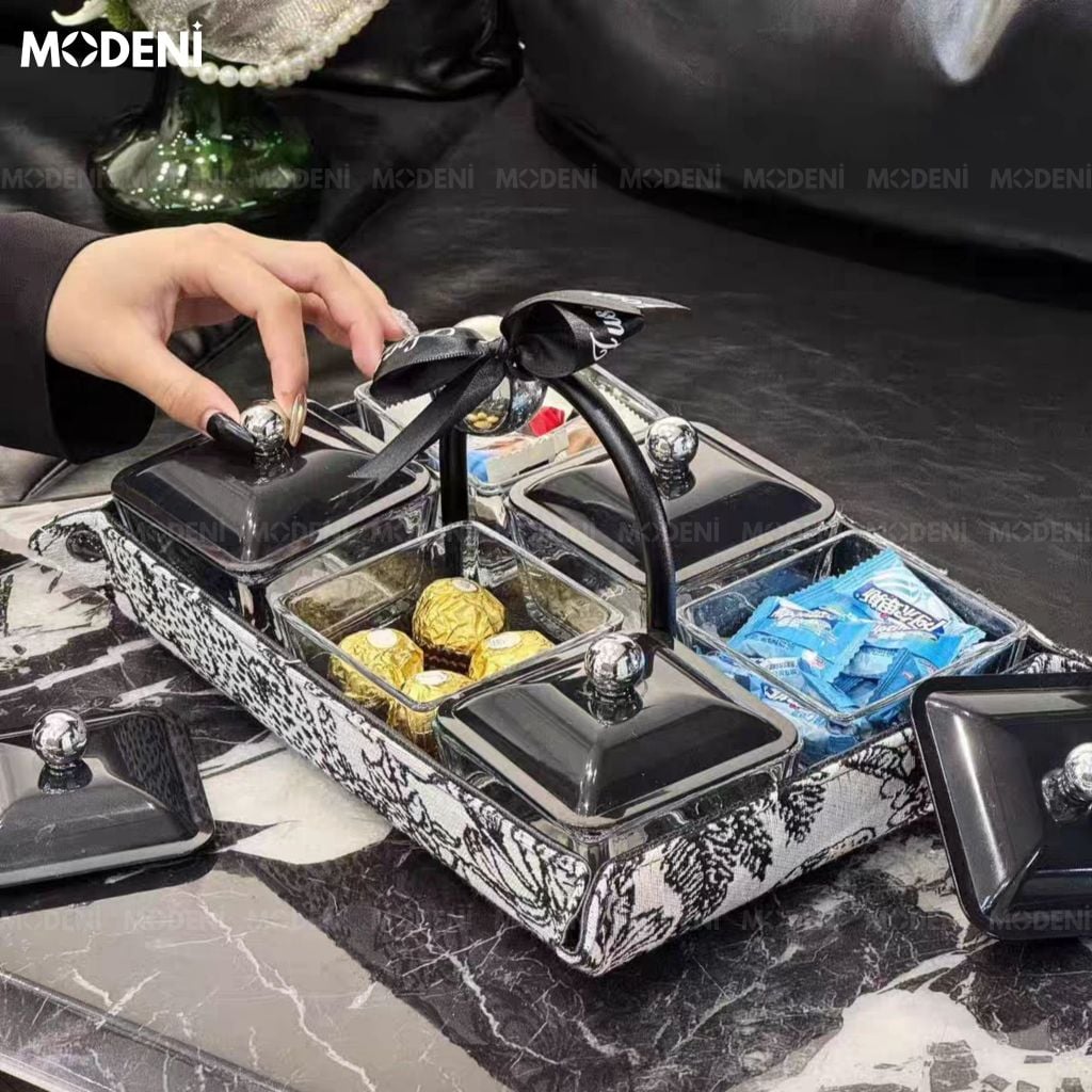 Set Lọ Đựng Kẹo Mứt Vogue Vỏ Chống Bụi Phối Thủy Tinh Không Chì Cho Bàn Ăn Hiện Đại