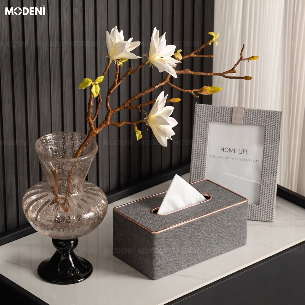 Hộp Khăn Giấy Modeni Xám Tro Vải Lanh Cao Cấp Phối Viền Vàng Hồng Tinh Tế Cho Phòng Ngủ Và Văn Phòng