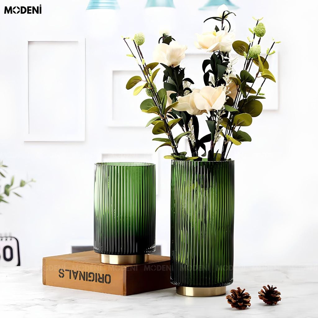 Bình Hoa Emerald Ribbed Thủy Tinh Sọc Gân Đế Mạ Vàng Xanh Lục Bảo Phong Cách Châu Âu