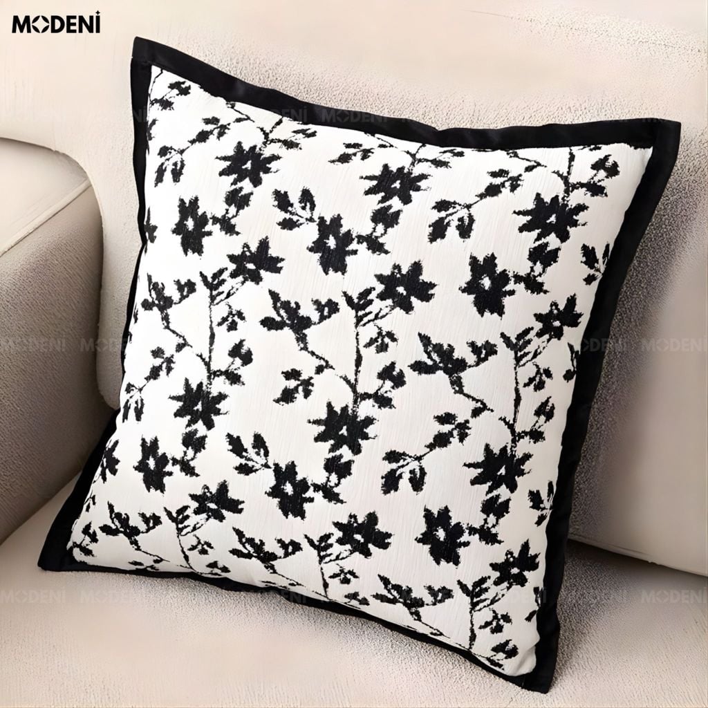 Vỏ Gối Sofa Inklace – Vải Jacquard Phối Nhung Họa Tiết Hoa Đen May Viền Cổ Điển