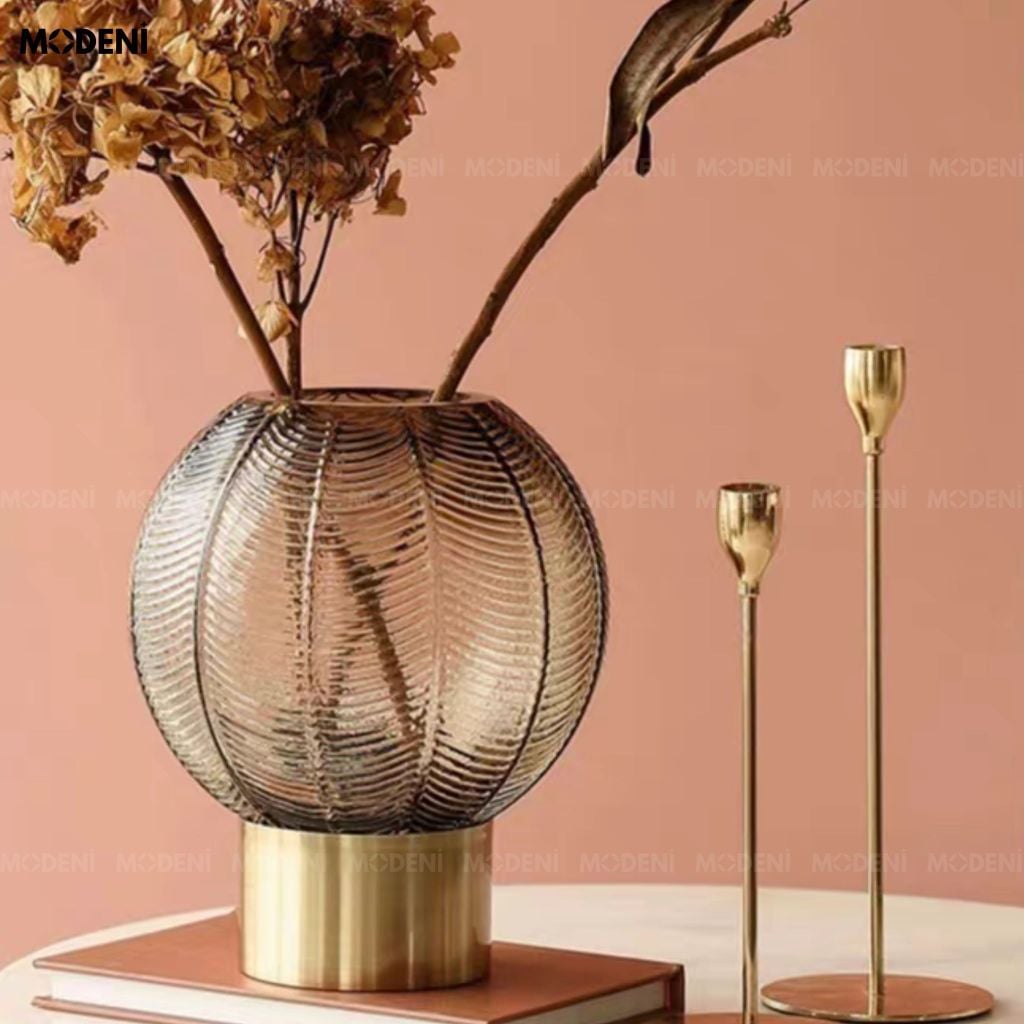 Bình Hoa Orbly Kim Loại Phối Bóng Thủy Tinh Xám Khói Phong Cách Minimalism