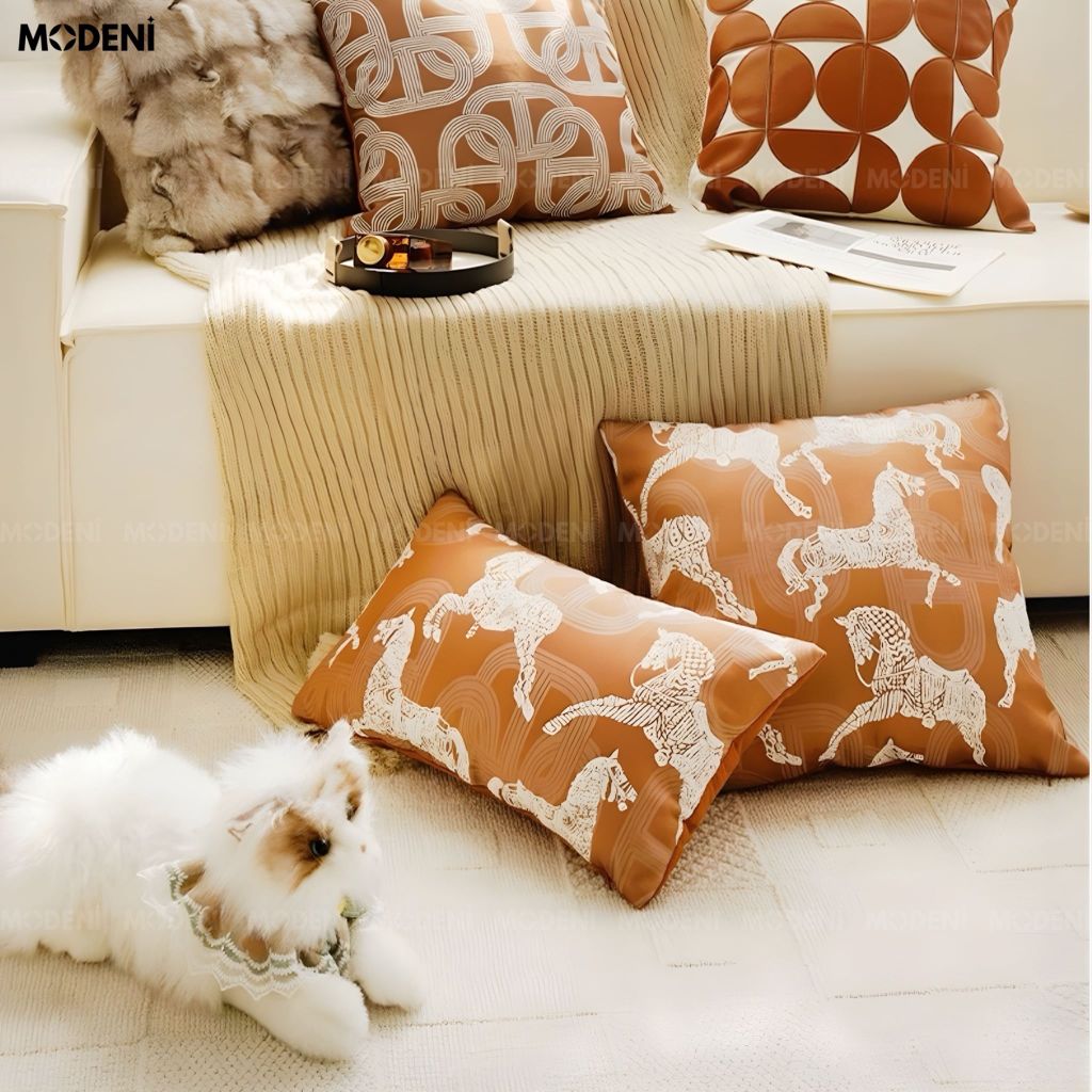 Vỏ Gối Sofa Shadowline – Vải Jacquard Phối Linen Họa Tiết Ngựa Thêu May Viền Ẩn Hiện Đại