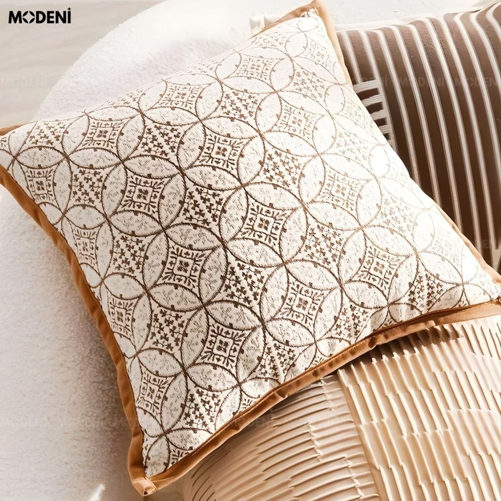 Vỏ Gối Sofa Pathline – Vải Chinelle Phối Nhung Họa Tiết Đồng Xu Thêu Nổi Phong Cách Hiện Đại