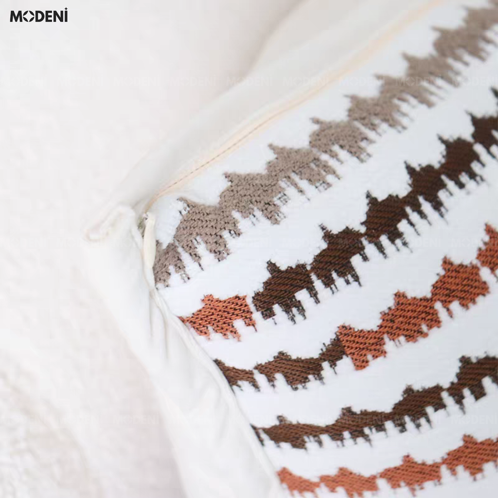 Vỏ Gối Sofa Flow – Vải Chenille Họa Tiết Zigzag May Nổi Tối Giản