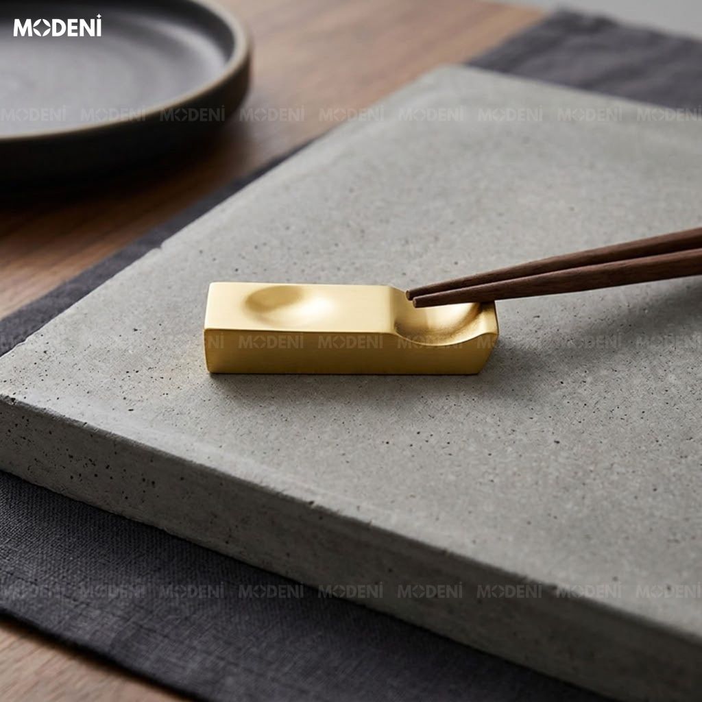 Gác Đũa Mesa Hợp Kim Đúc Nguyên Khối Thẩm Mỹ Châu Âu Phom Dáng Hình Học Sắc Sảo Cho Bàn Ăn Sang Trọng